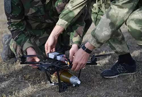 Систему ударных БПЛА с возможностью подзарядки в полете разработали в России