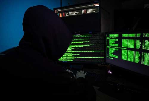 Шпион в смартфоне: россиян предупредили об опасных мобильных приложениях