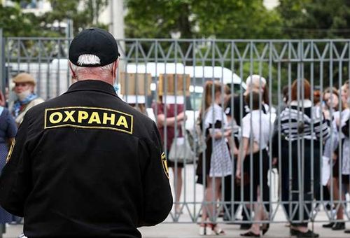 Частных охранников смогут привлекать к охране порядка на улицах