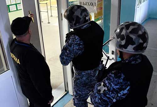 Охрана грамотна: достаточно ли денег вкладывают в безопасность школ