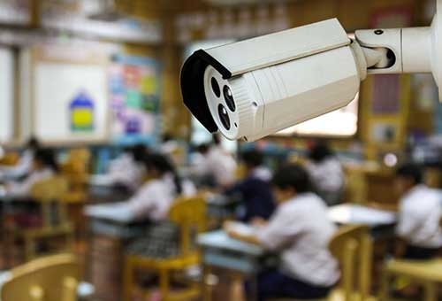 Может ли администрация школы ставить видеокамеры в классах