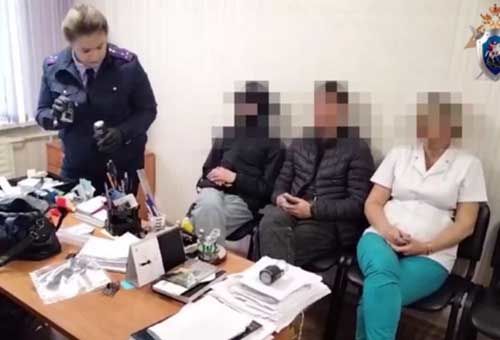 В Братске сотрудники ФСБ и МВД задержали группу врачей
